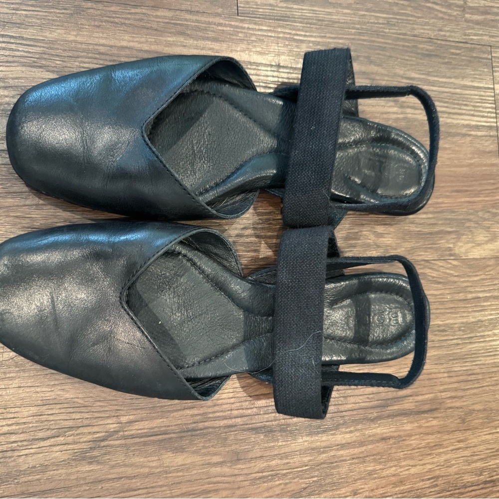 Born Black Leather Slingback Flats 7M